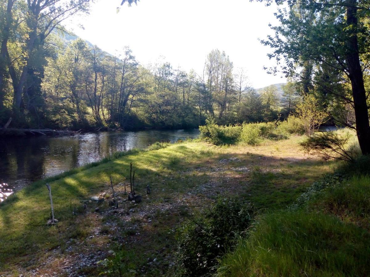 Camping Le Vialaret Nant Exterior foto